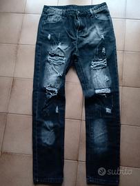 Pantaloni tuta