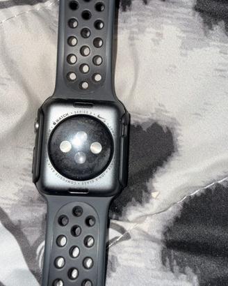 Apple watch serie 3 nike