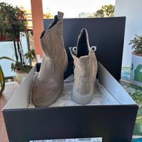 Stivaletti camoscio beige n. 38