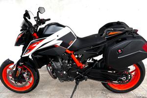 KTM 890 Duke R
