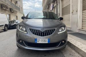 LANCIA YPSILON 1.0 GOLD HYBRID GOLD