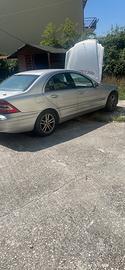 Ricambi motore e carrozzeria mercedes 220cdi