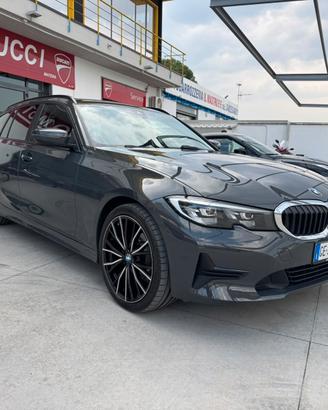 Bmw 320d 48V Touring Sport Condizioni da Vetrina