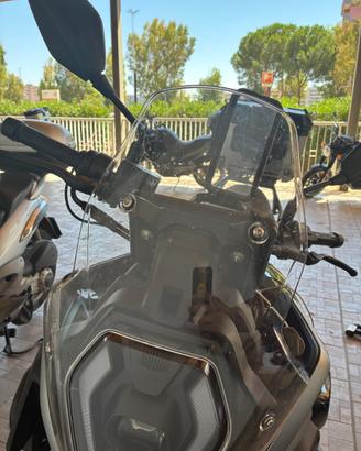 Qj motor 600srt sx