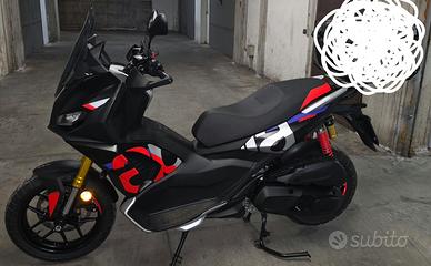 Aprilia sr gt 400 replica