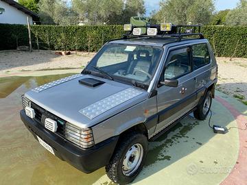 Panda 4 X4 attrezzatissima