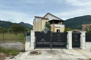 PORZIONE DI BIFAMILIARE A SANT'ELIA FIUMERAPIDO