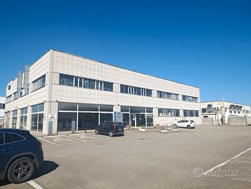 Capannone Commerciale 1000mq