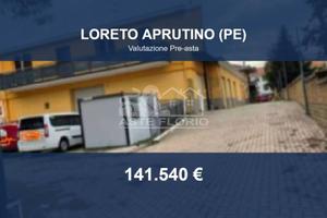 Immobile in asta di 536 m² con più di 5 locali a L