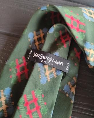 Cravatta vintage Yves Saint Laurent in seta
