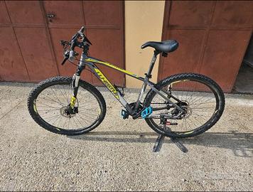 MOUNTAIN BIKE  WHISTLE