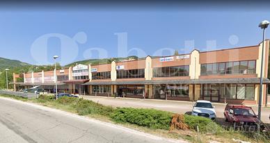 Negozio Fossato di Vico [LOCFOSSATO35VCG]