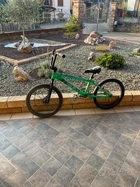 BMX  verde
