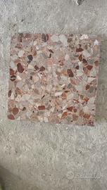 mattonelle in graniglia di marmo 20 mq da pulire