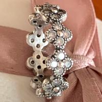 Anello pandora con fiori scintillanti, nuovo
