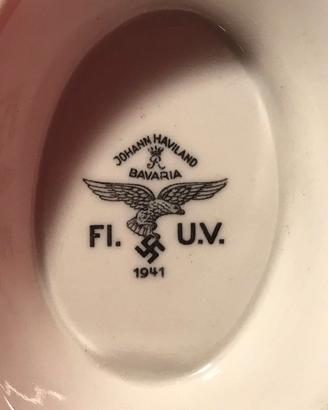 Nazismo salsiera in porcellana  tedesca