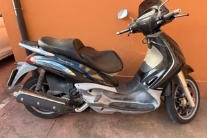 Beverly 500