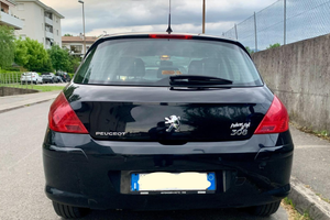 Peugeot 2009