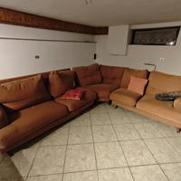 Ampio divano 6 posti in tessuto 