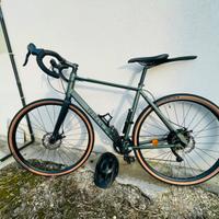 BICICLETTA GRAVEL TRIBAN taglia L