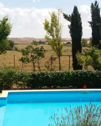 VVilla indipendente con piscina