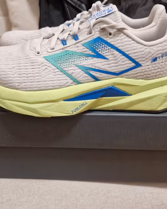 New Balance Fuelcell Propel v5 scarpe da running