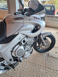 Yamaha tdm 850.