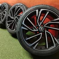Cerchi VW Golf 8 7 GTE GTI GTD R Gomme 225 40 18