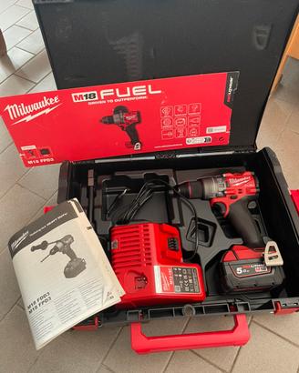 Milwaukee trapano batteria M18