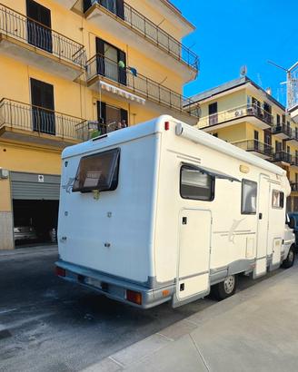 Camper Semintegrale Elnagh Slim 6 Garage