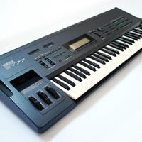 Yamaha SY77 sintetizzatore FM e AWM2