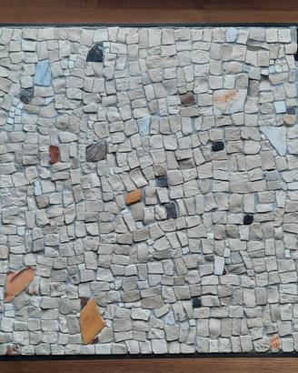 tavolino con piano mosaico antico
