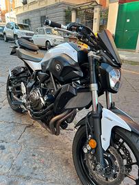 Yamaha MT-07 2019 scarico Sc Project