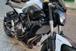 Yamaha MT-07 2019 scarico Sc Project