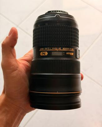 Nikon AF-S 24-70mm f/2.8 E ED VR