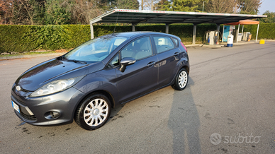 Ford Fiesta 1.4 GPL. Immatr. 2010. KM 215000