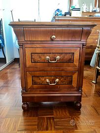 Set 2 comodini in legno di radica