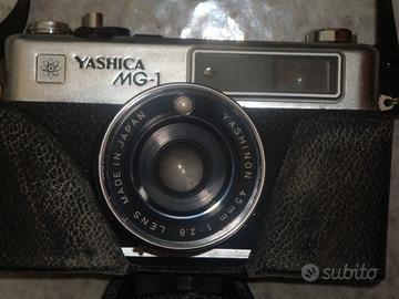 Macchina fotografica Yashica MG-1 (1975) vintage