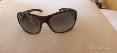 occhiali da sole Prada