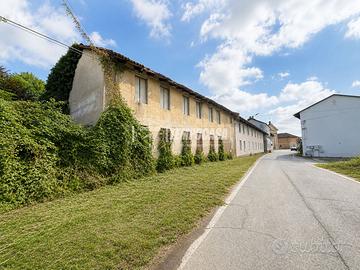 RUSTICO DA RISTRUTTURARE A LIGNANA - 250 MQ DI POT