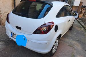 Opel Corsa 3 porte Gpl - benzina