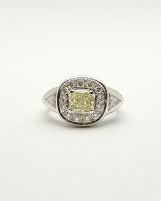 Anello oro 18KT diamante fancy ct 1.00 e laterali