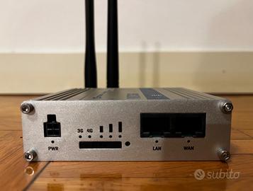 Router LTE Teltonika RUT360 - Con alimentatore