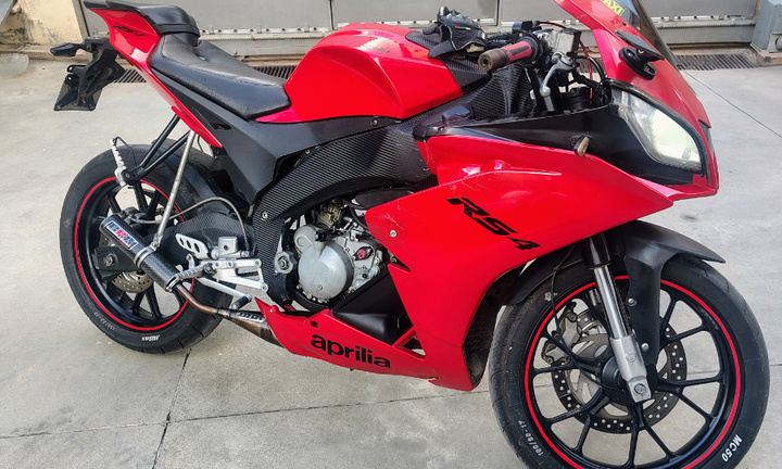 Aprilia rs4 50cc 2012