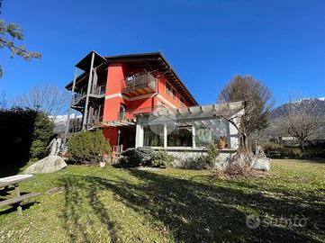 VILLA SINGOLA A BERZO INFERIORE