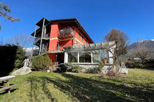 VILLA SINGOLA A BERZO INFERIORE