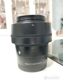 Sigma 30mm  f1.4 Sony apsc E-mount