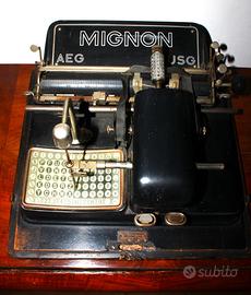 Splendida macchina da scrivere "Mignon AEG" anni20