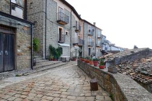 3 LOCALI A COLOBRARO