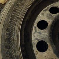 Pneumatici stagionali 185/65R15